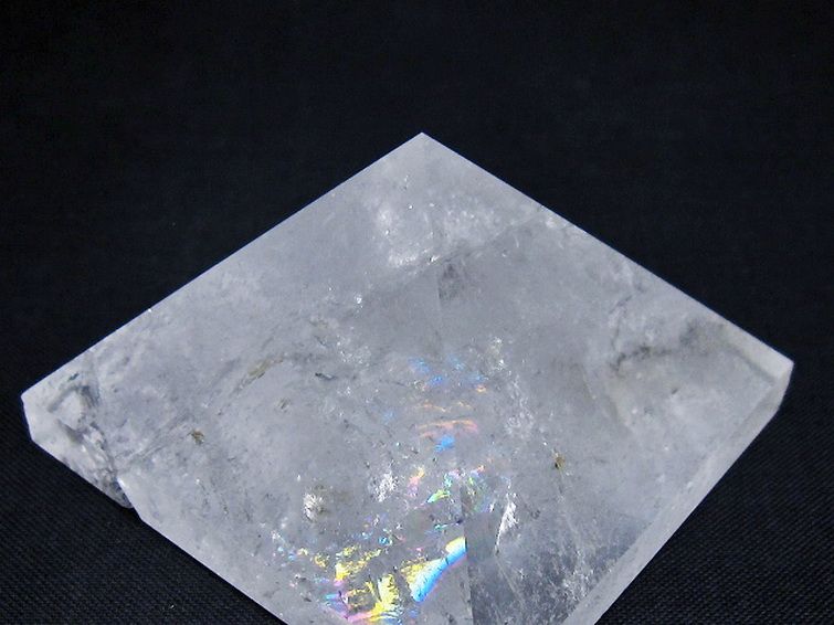 虹入り ヒマラヤ水晶ピラミッド[T648-3550] 3枚目