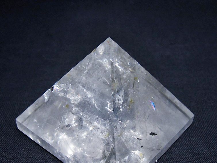 虹入り ヒマラヤ水晶ピラミッド[T648-3631] 3枚目