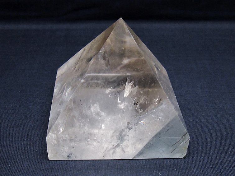 ガーデンルチル水晶ピラミッド[T648-3722] 1枚目
