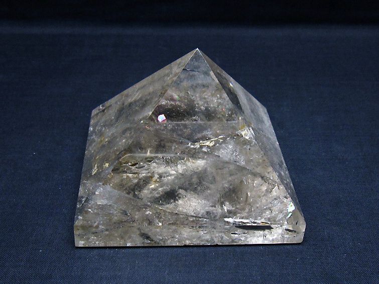 虹入り ヒマラヤ水晶ピラミッド[T648-3805] 1枚目