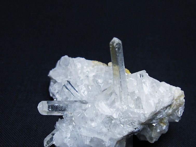 ヒマラヤ水晶クラスター[t661-8889]