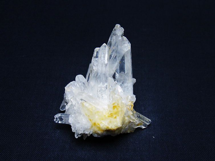 ヒマラヤ水晶クラスター [t661-9104] 1枚目