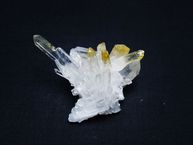 ヒマラヤ水晶クラスター [t661-9107] 1枚目