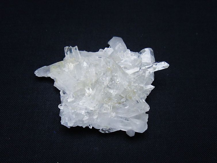 ヒマラヤ水晶クラスター [t661-9203] 1枚目