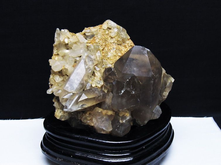1Kg ライトニング水晶クラスター[t668-7764]