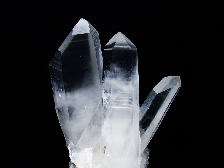 1.9Kg レムリアンシード水晶クラスター [t668-7972]