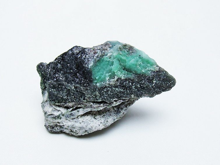 エメラルド 原石 [t672-1362] 1枚目