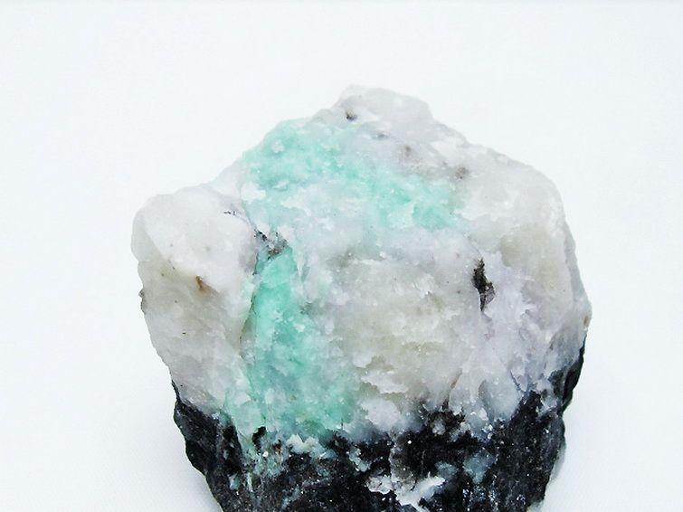 エメラルド 原石 [t672-1405] 2枚目