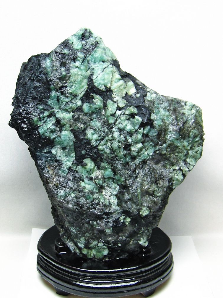 5.7Kg エメラルド 原石 [t672-1585] 1枚目