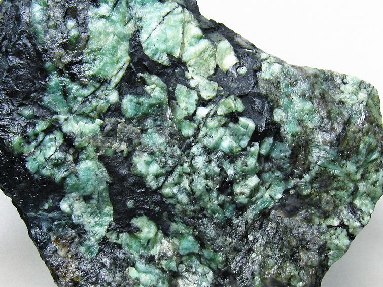 5.7Kg エメラルド 原石 [t672-1585] 3枚目