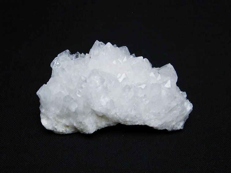 カテドラルライブラリー 水晶クラスター [t689-2419] 1枚目