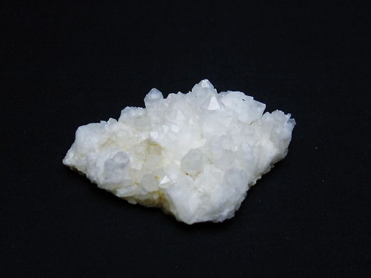 カテドラルライブラリー 水晶クラスター [t689-2421] 1枚目