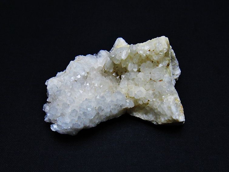 カテドラルライブラリー 水晶クラスター [t689-2577] 1枚目