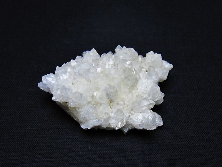 カテドラルライブラリー 水晶クラスター [t689-2645] 1枚目