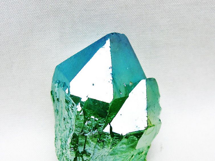オーラ水晶 オーラクリスタル カテドラルライブラリー  原石 (グリーン)[T693-5302] 3枚目