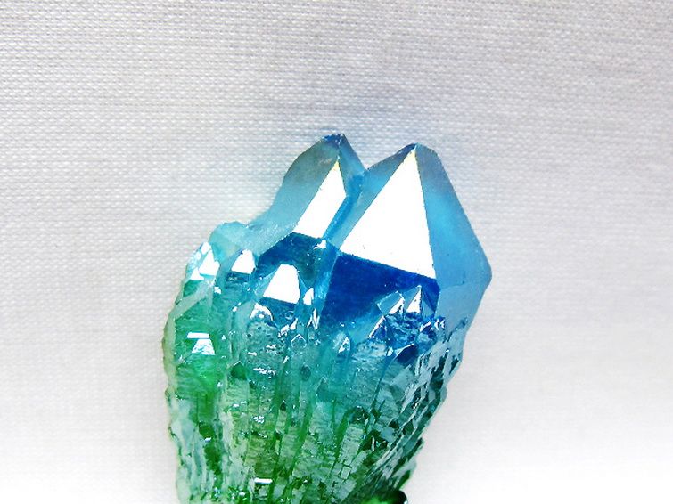 オーラ水晶 オーラクリスタル カテドラルライブラリー 原石 (グリーン) [t693-5788] 2枚目