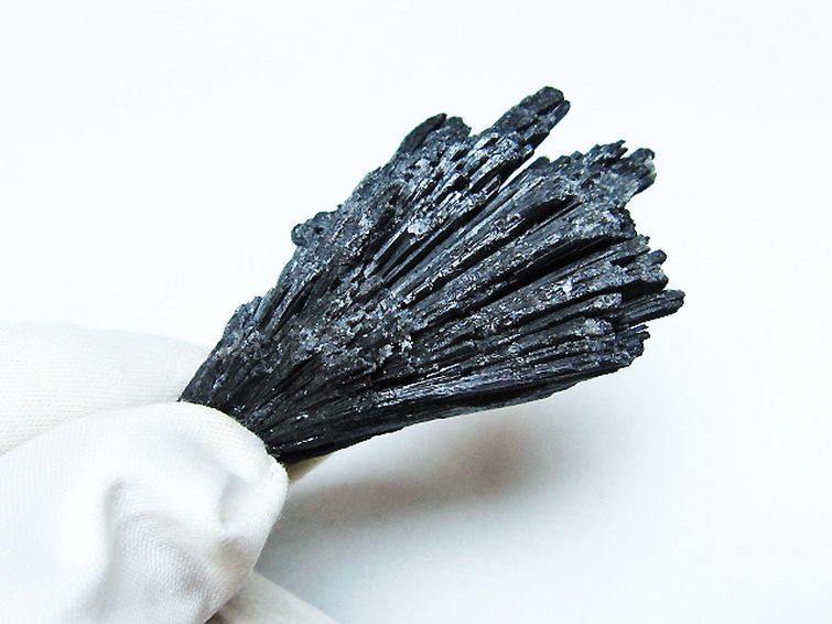 ブラック カイヤナイト 原石[T697-3859] 3枚目