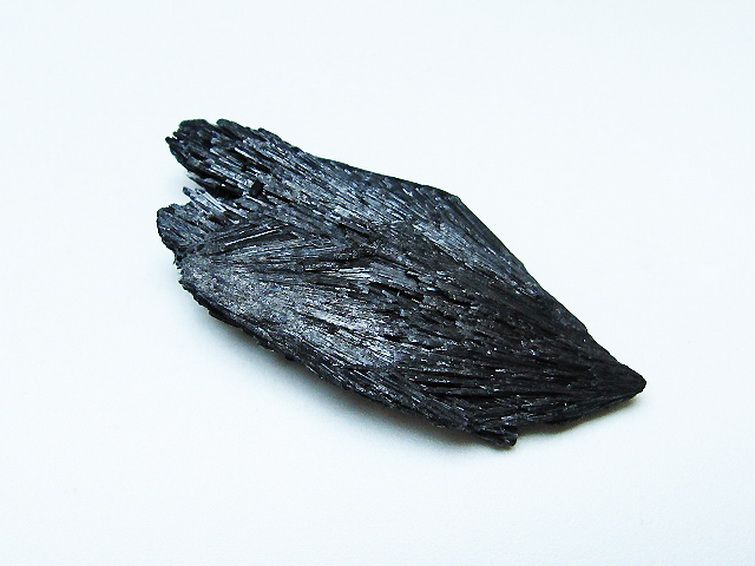 ブラック カイヤナイト 原石[T697-3875] 2枚目