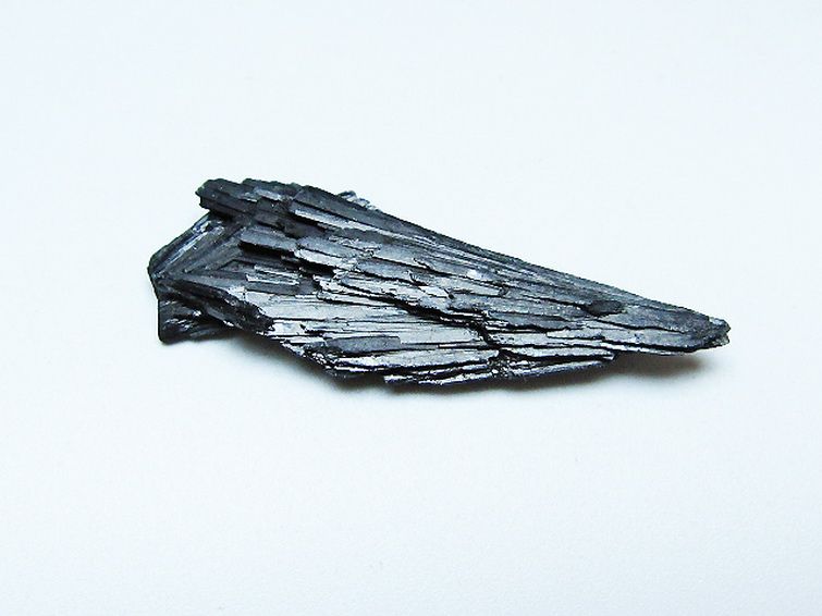 ブラック カイヤナイト 原石[T697-3888] 2枚目