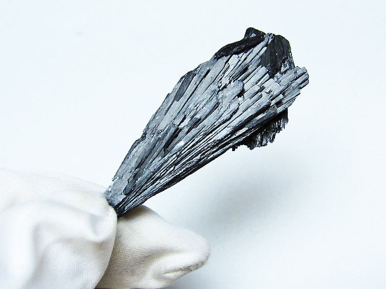 ブラック カイヤナイト 原石[T697-3888] 3枚目