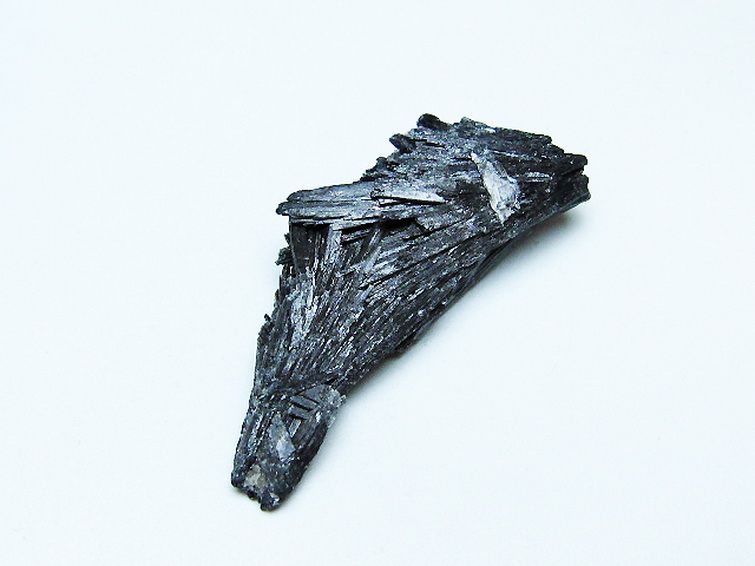 ブラック カイヤナイト 原石[T697-3936] 2枚目