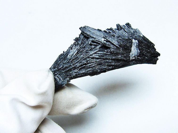 ブラック カイヤナイト 原石[T697-3936] 3枚目