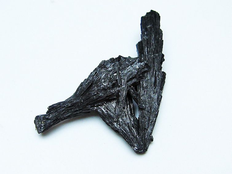 ブラック カイヤナイト 原石[T697-3950] 2枚目