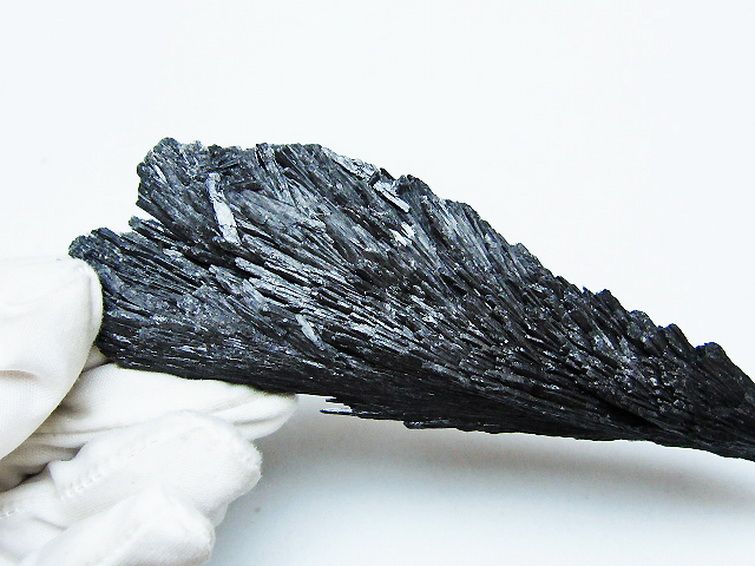 ブラック カイヤナイト 原石[T697-3957] 3枚目