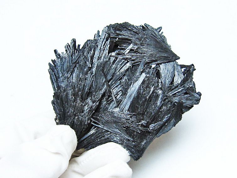 ブラック カイヤナイト 原石[T697-3960] 1枚目