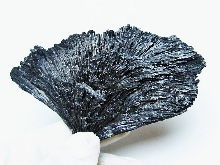 ブラック カイヤナイト 原石[T697-3966] 1枚目