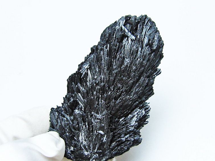 ブラック カイヤナイト 原石[T697-3967] 1枚目