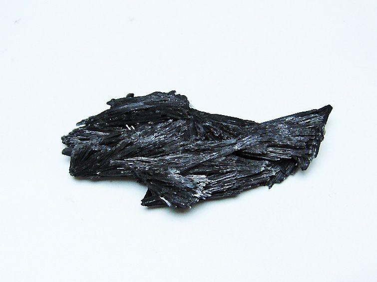 ブラック カイヤナイト 原石[T697-3969] 2枚目