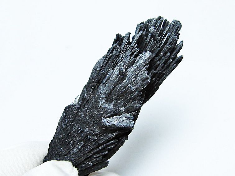 ブラック カイヤナイト 原石[T697-3971] 1枚目