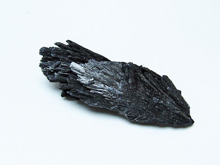 ブラック カイヤナイト 原石[T697-3971] 2枚目