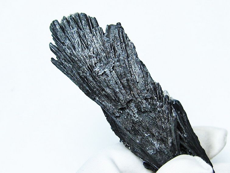 ブラック カイヤナイト 原石[T697-3971] 3枚目