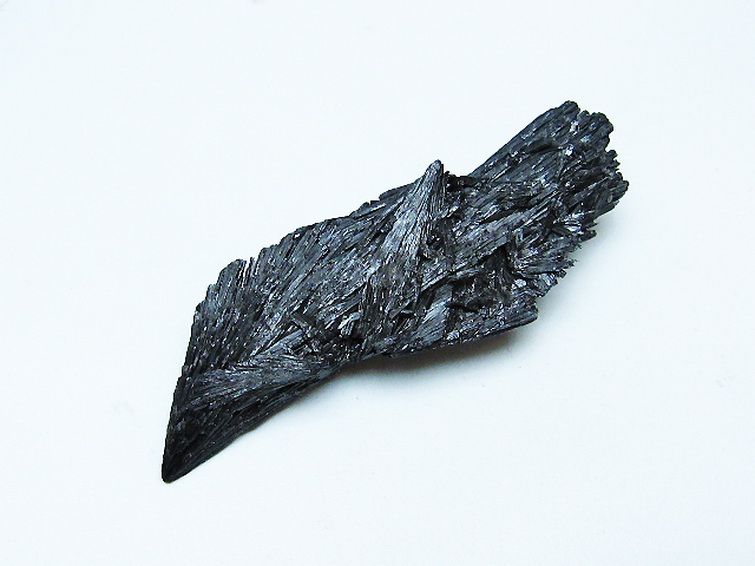 ブラック カイヤナイト 原石[T697-3979] 2枚目