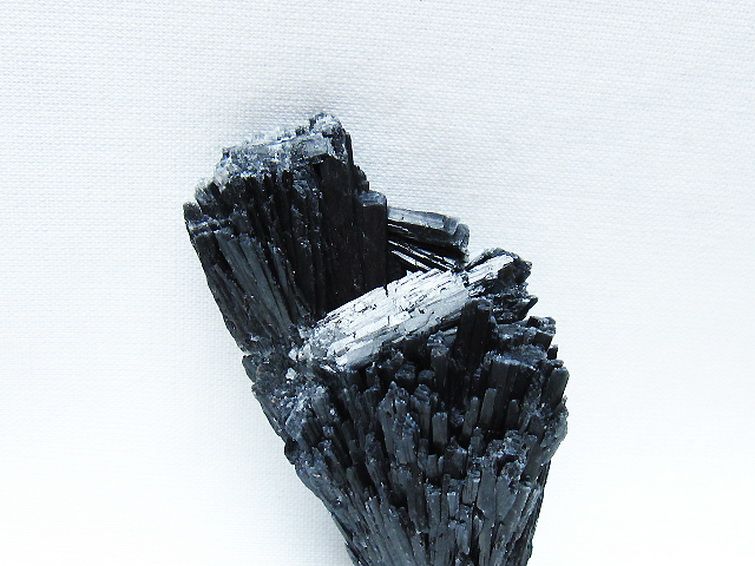 ブラック カイヤナイト 原石 [t697-4355] 2枚目