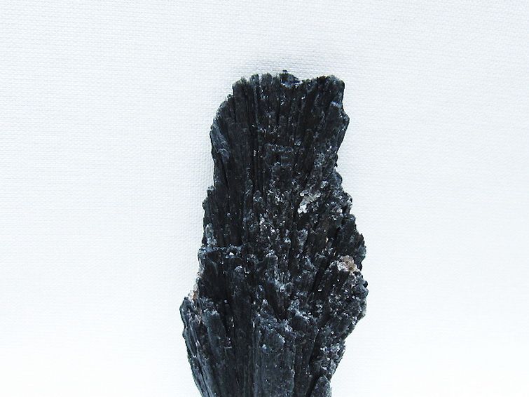 ブラック カイヤナイト 原石 [t697-4356] 2枚目