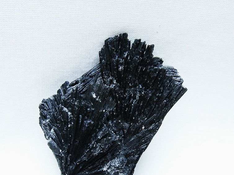 ブラック カイヤナイト 原石 [t697-4394] 2枚目