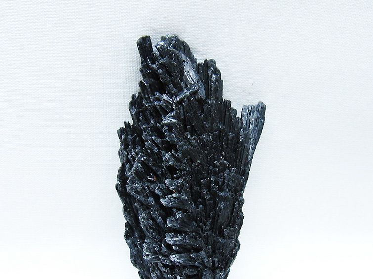 ブラック カイヤナイト 原石 [t697-4408] 2枚目