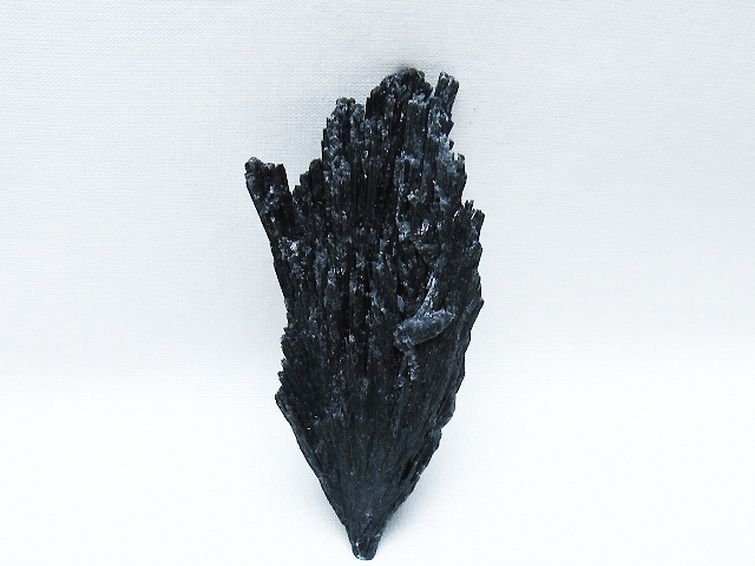 ブラック カイヤナイト 原石 [t697-4408] 3枚目