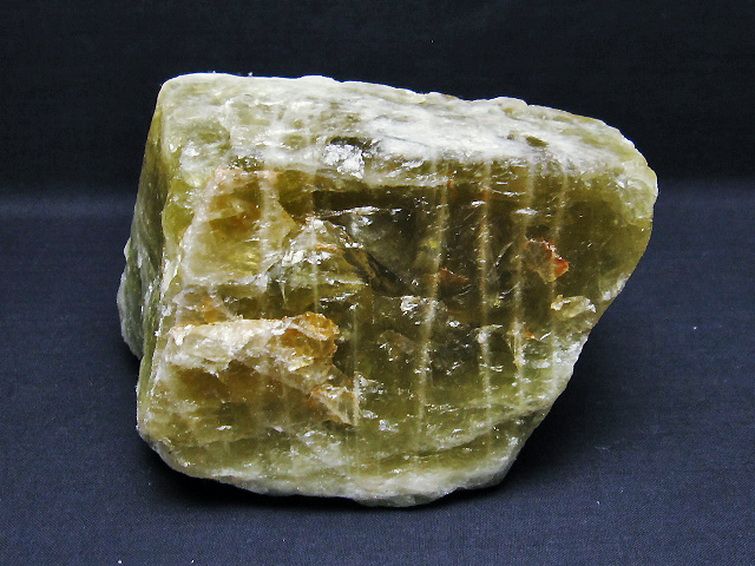 1.8Kg シトリン水晶 原石[T701-892] 1枚目
