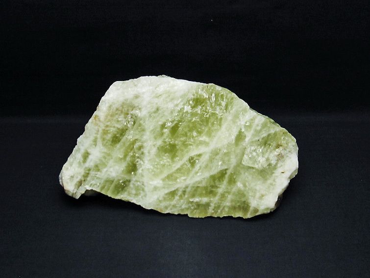 2.7Kg シトリン水晶 原石[T701-982] 1枚目