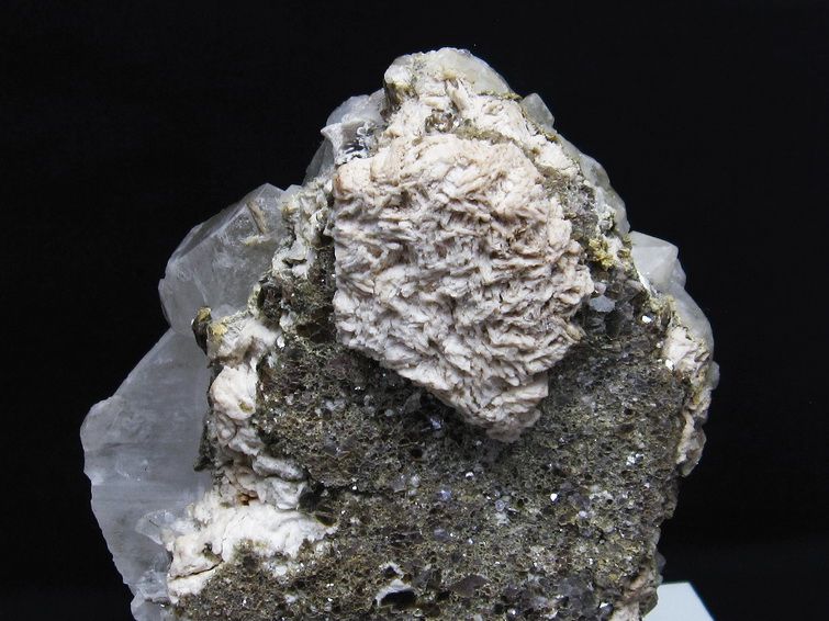 1.4Kg 雲母入り ヒマラヤ水晶 原石[T704-1045] 3枚目