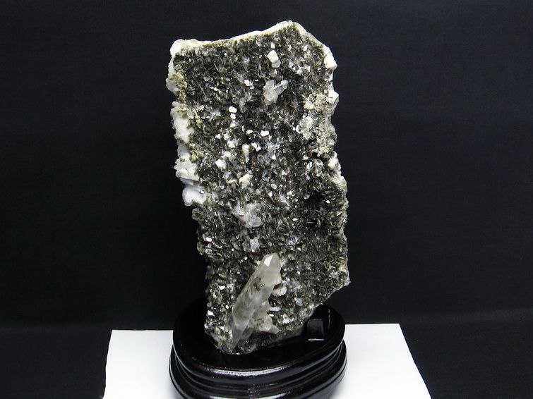1.6Kg 雲母入り ヒマラヤ水晶 原石[T704-1059] 1枚目