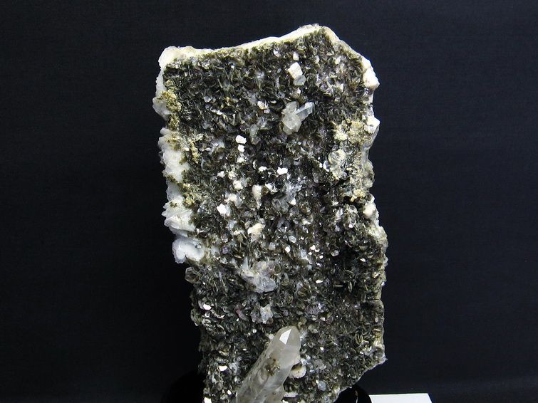 1.6Kg 雲母入り ヒマラヤ水晶 原石[T704-1059] 2枚目