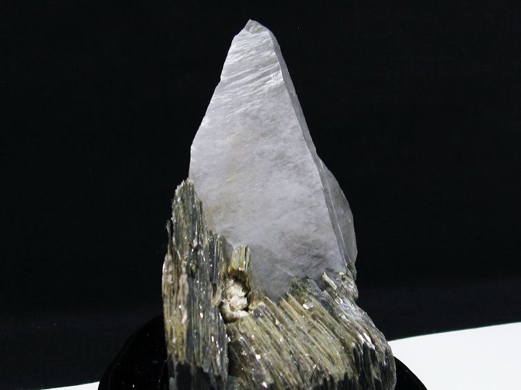 雲母入り ヒマラヤ水晶 原石[T704-1069] 3枚目