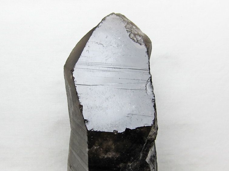 3.1Kg ライトニング水晶 原石 [t704-1510] 2枚目