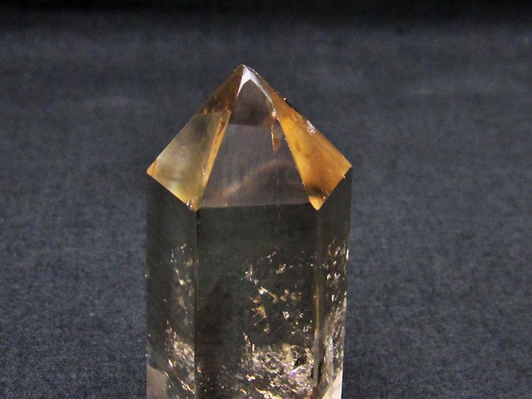ライトニング水晶 六角柱 [t705-6429] 2枚目
