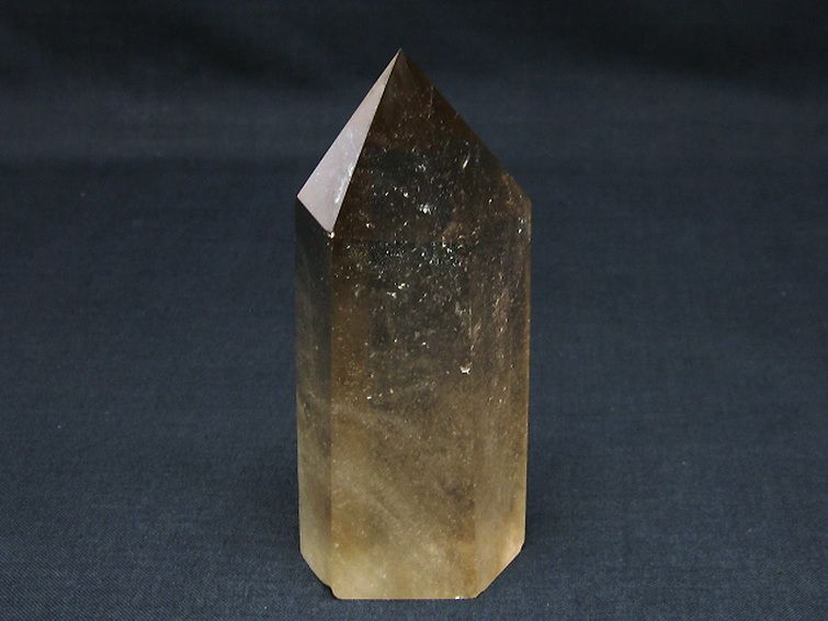 ライトニング水晶 六角柱 [t705-6631] 1枚目